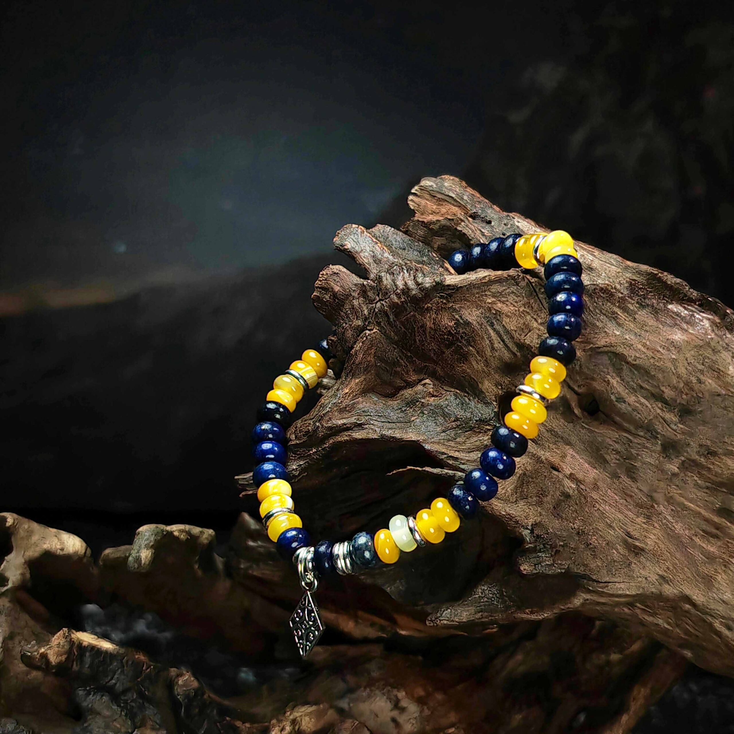 Blue Aventurine and Lapis Lazuli disc bead bracelet for emotional and mental clarity