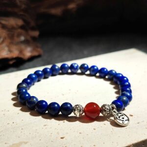 Lapis Lazuli and Red Agate bracelet combining Water and Fire energy for courage and insight