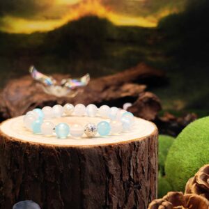 Silent Vision bracelet featuring Blue Cat’s Eye and White Agate for enhanced intuition and mental clarity