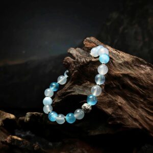 Silent Vision bracelet featuring Blue Cat’s Eye and White Agate for enhanced intuition and mental clarity