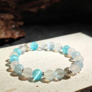 Silent Vision bracelet featuring Blue Cat’s Eye and White Agate for enhanced intuition and mental clarity