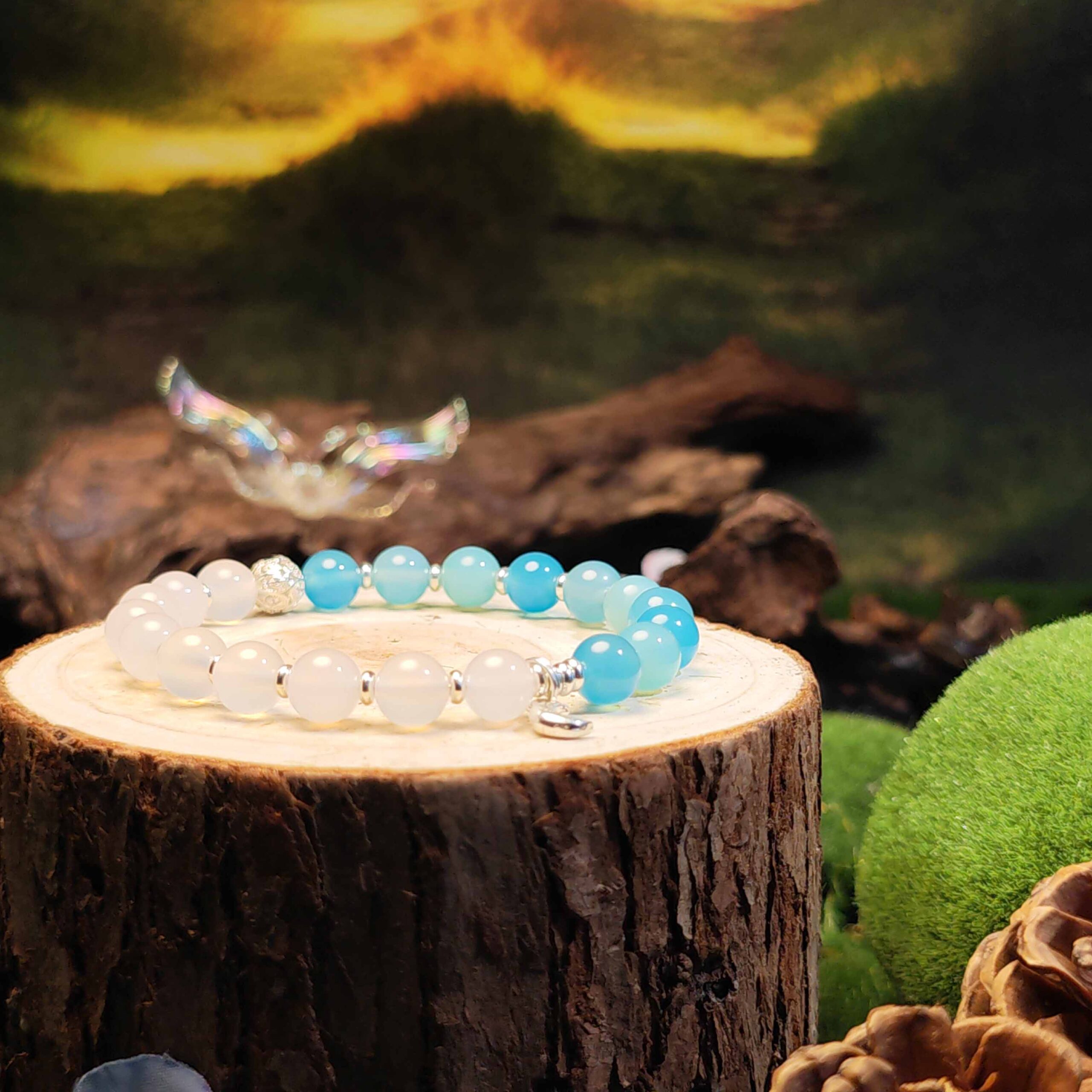 Mindflow bracelet with White Agate and Blue Agate for emotional clarity and calm